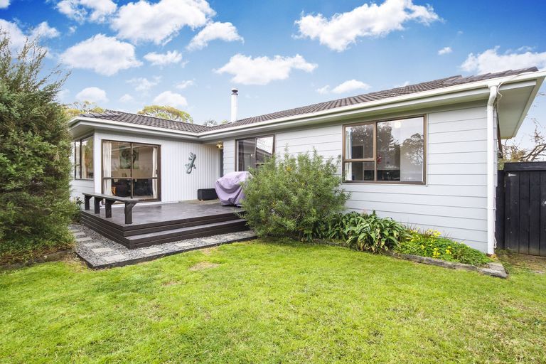 Photo of property in 13 Luanda Drive, Ranui, Auckland, 0612