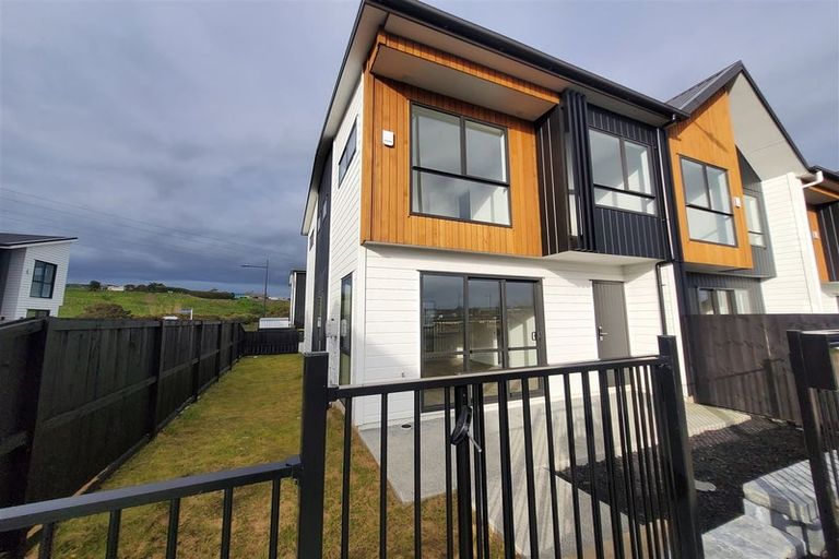 Photo of property in 36 Whakato Avenue, Kumeu, 0810