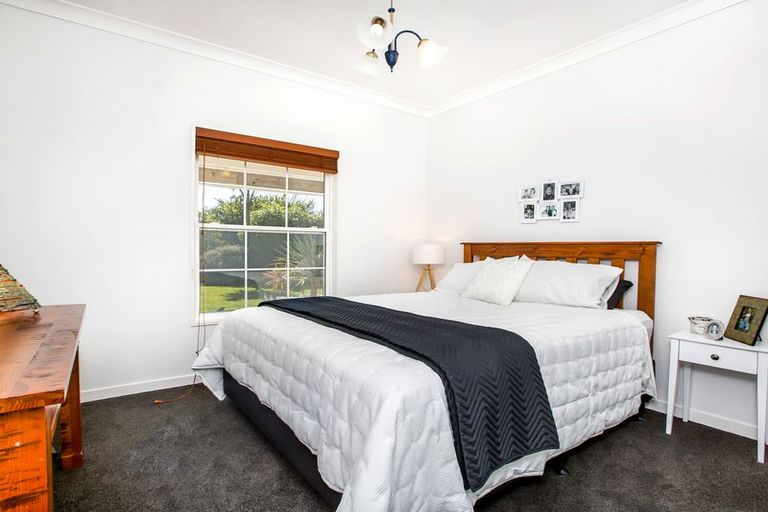 Photo of property in 5j Brights Road, Waiuku, 2123