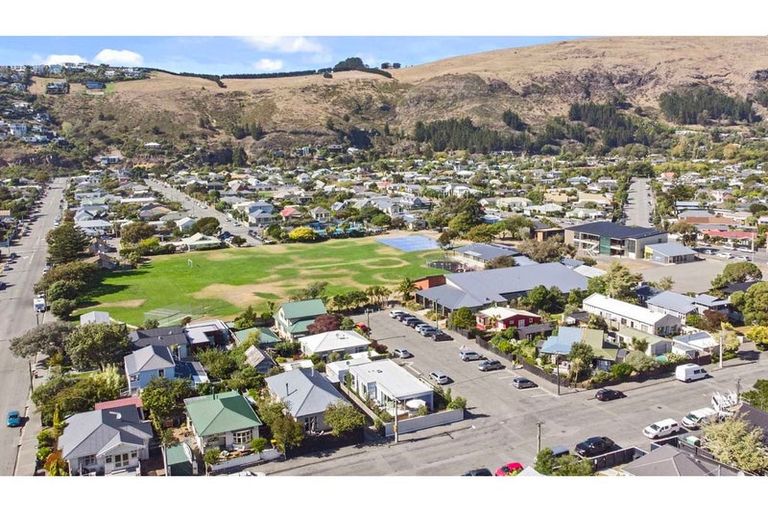 Photo of property in 33 Stoke Street, Sumner, Christchurch, 8081