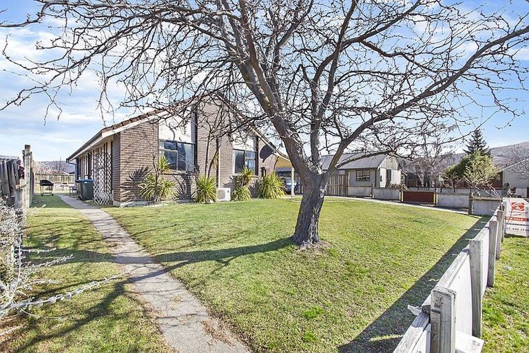 Photo of property in 10 Gantry Place, Cromwell, 9310