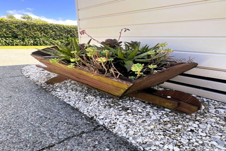 Photo of property in 128 Commercial Street, Takaka, 7110