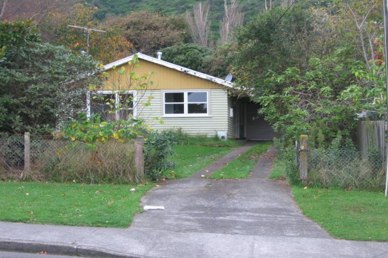 Photo of property in 7 Winara Avenue, Waikanae, 5036
