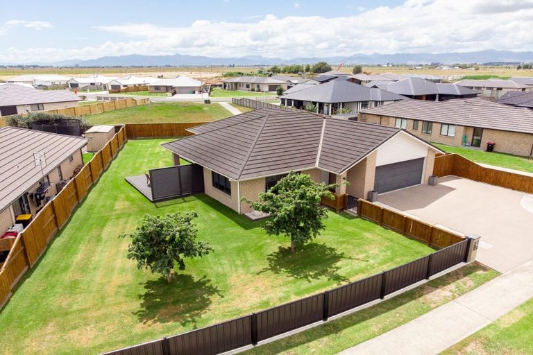 Photo of property in 18 Costello Drive, Ngatea, 3503