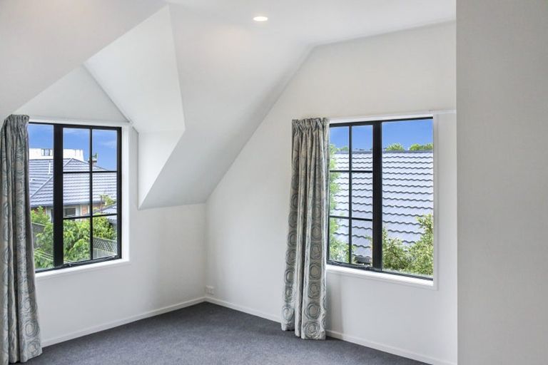 Photo of property in 46d Division Street, Riccarton, Christchurch, 8041