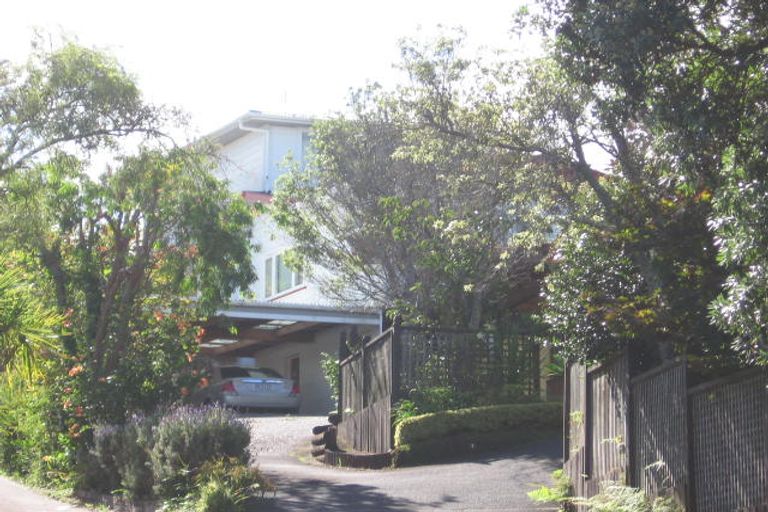Photo of property in 2/43 Channel View Road, Campbells Bay, Auckland, 0630