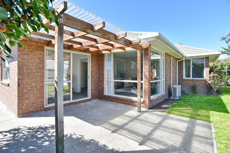 Photo of property in 641 Main North Road, Belfast, Christchurch, 8051