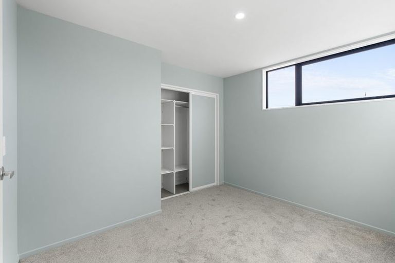 Photo of property in 8b Mackworth Street, Woolston, Christchurch, 8062