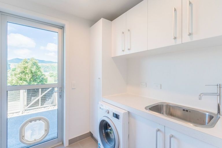 Photo of property in 134 Renown Road, Raumati South, Paraparaumu, 5032