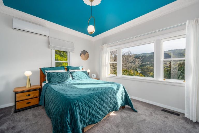 Photo of property in 28 Handyside Street, Tawa, Wellington, 5028