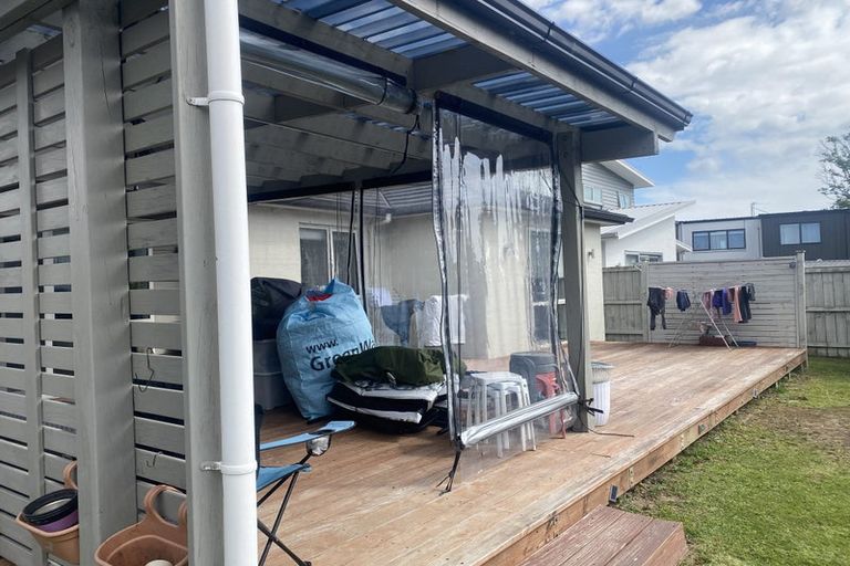 Photo of property in 21 Pepene Avenue, Takanini, 2112