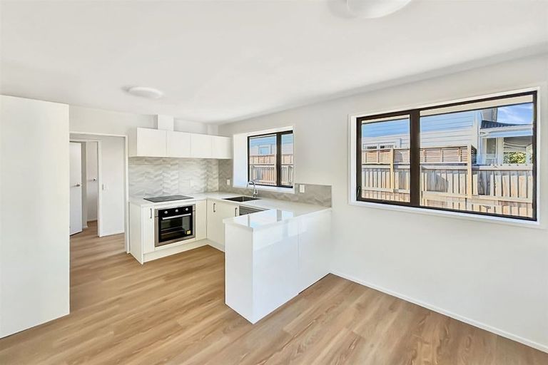 Photo of property in 1/644 Barbadoes Street, Edgeware, Christchurch, 8013