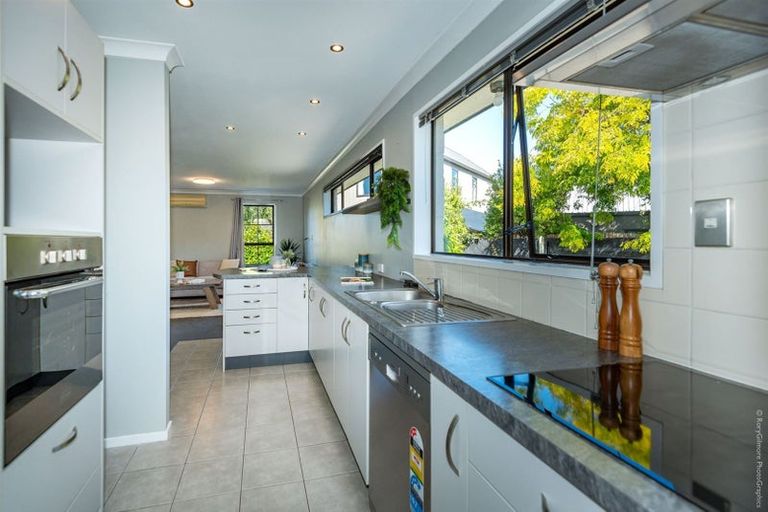 Photo of property in 62 Solomon Avenue, Redwood, Christchurch, 8051