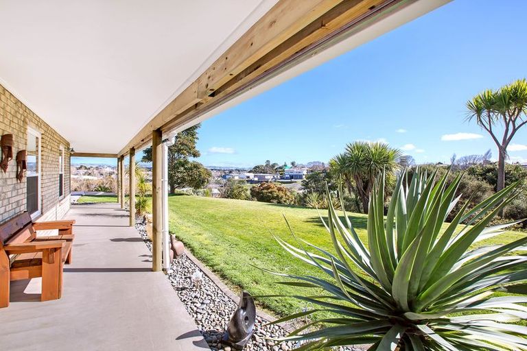 Photo of property in 5j Brights Road, Waiuku, 2123