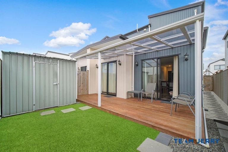 Photo of property in 35 Tumu Road, Papakura, 2110