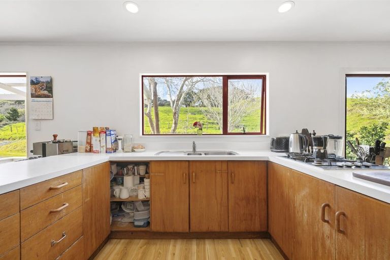 Photo of property in 1782 State Highway 12, Paparoa, 0571