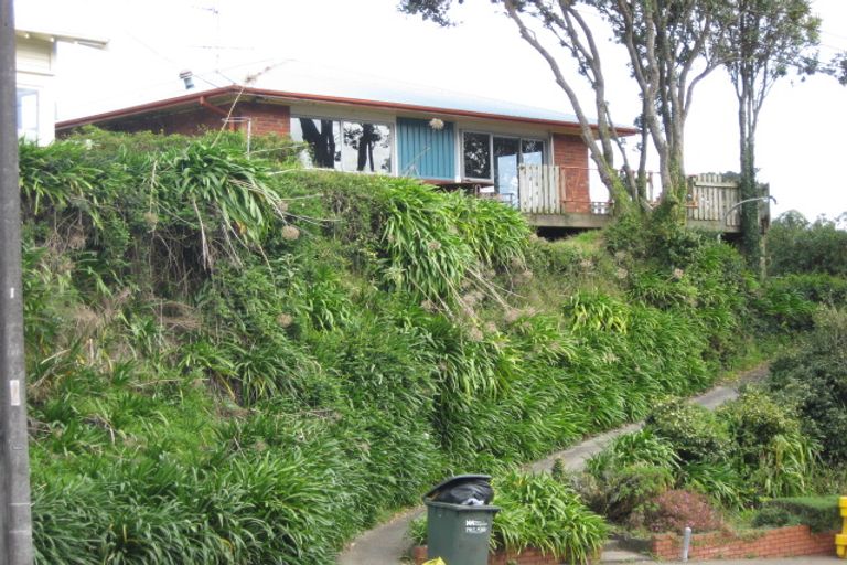 Photo of property in 12 Victoria Road, New Plymouth, 4310