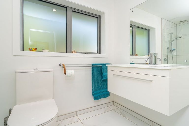 Photo of property in 5 Hellyer Street, Macandrew Bay, Dunedin, 9014