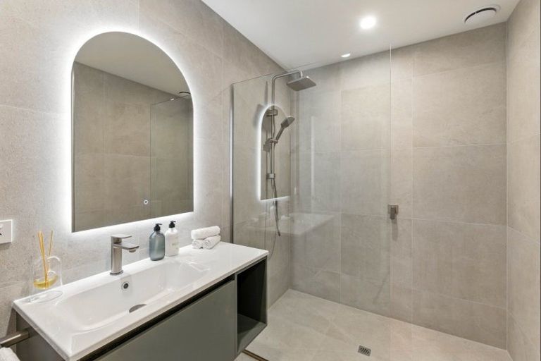 Photo of property in 11d Gordon Place, Levin, 5510