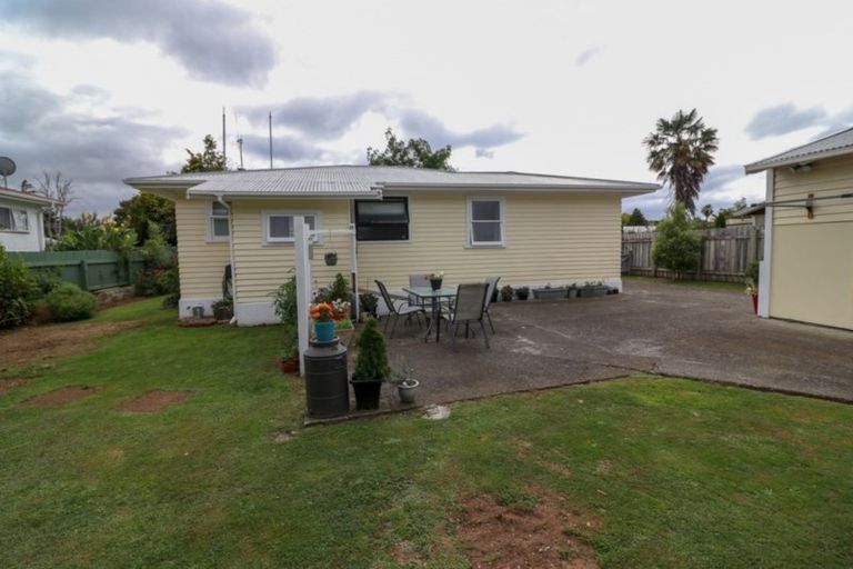 Photo of property in 3 Mathew Street, Dannevirke, 4930