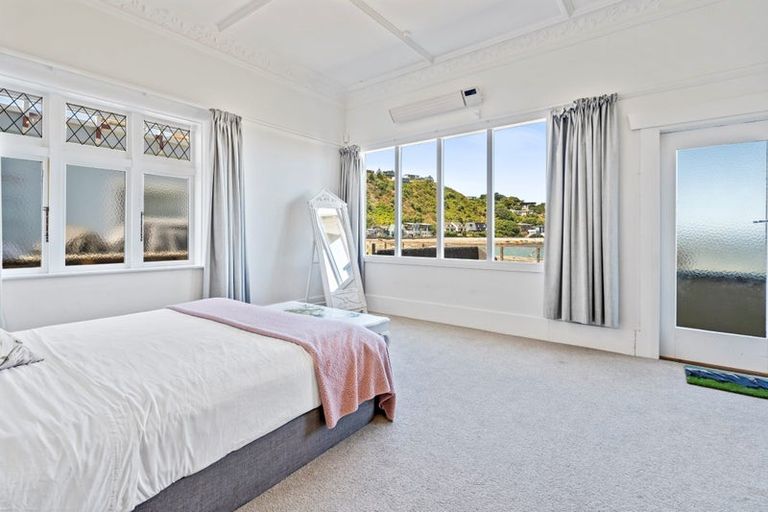 Photo of property in 72 Owhiro Bay Parade, Owhiro Bay, Wellington, 6023