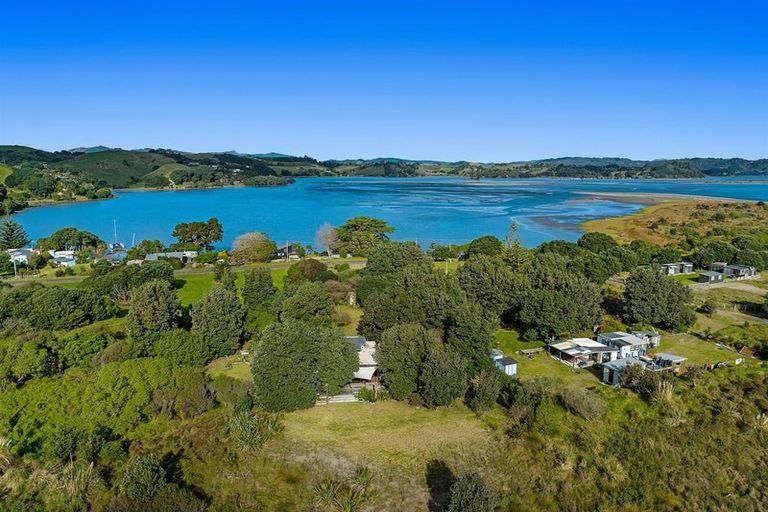 Photo of property in 408 Ohiwa Harbour Road, Waiotahi, Opotiki, 3198