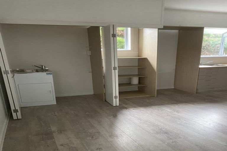 Photo of property in 34b Toru Street, Te Atatu Peninsula, Auckland, 0610