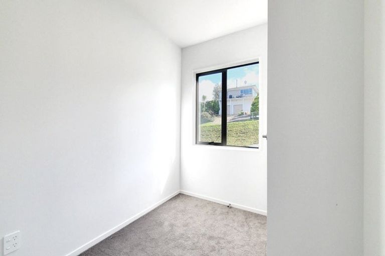 Photo of property in 44 Cyclarama Crescent, Massey, Auckland, 0614