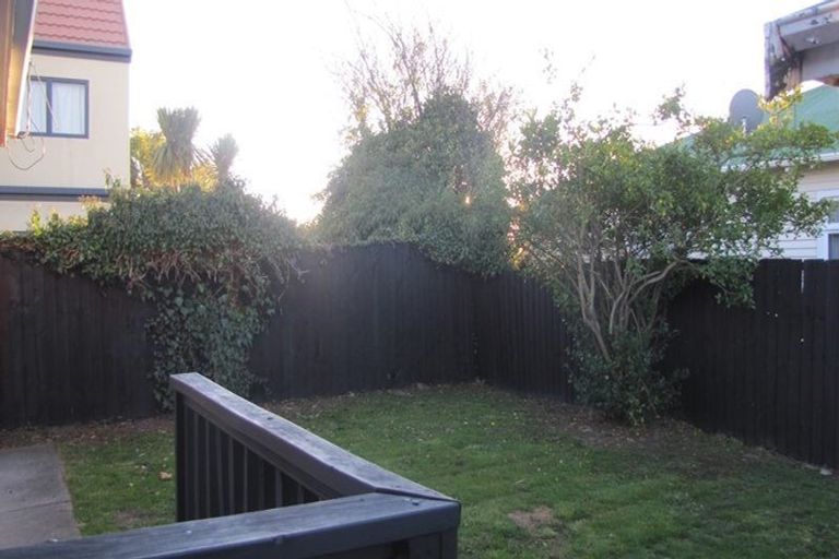 Photo of property in 47 Hills Road, Edgeware, Christchurch, 8013
