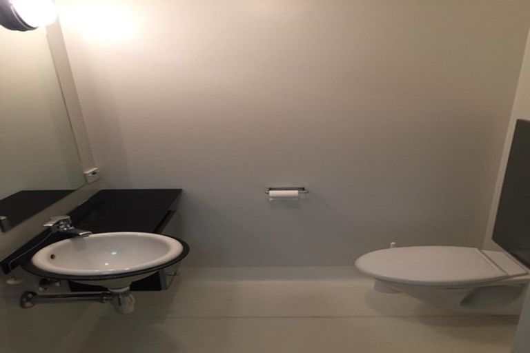 Photo of property in St Pauls Apartments, 32/43 Mulgrave Street, Thorndon, Wellington, 6011