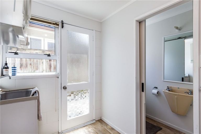 Photo of property in 59 Gordon Avenue, Forrest Hill, Auckland, 0620