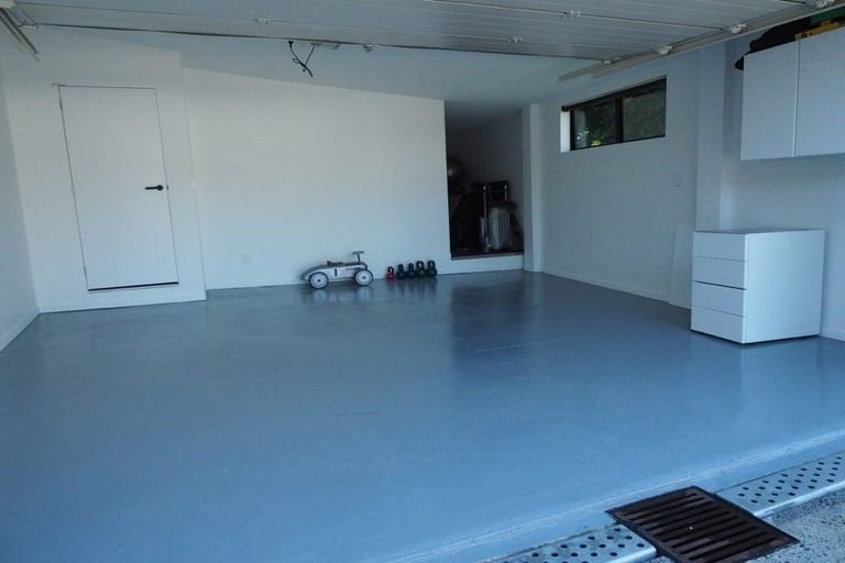 Photo of property in 52 Kirby Street, Glendene, Auckland, 0602