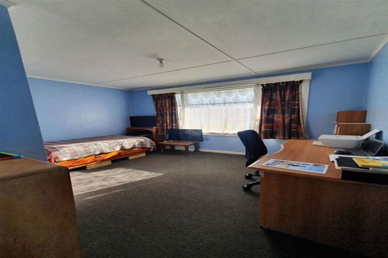 Photo of property in 26 Bentham Street, Westport, 7825