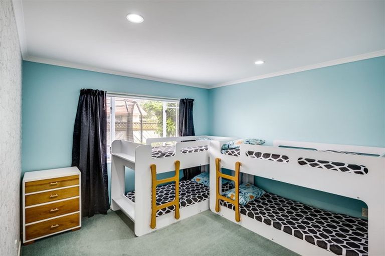 Photo of property in 525a Main North Road, Bay View, Napier, 4104