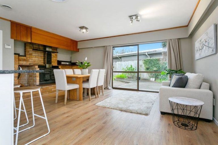 Photo of property in 83 Carlyle Street, Leamington, Cambridge, 3432