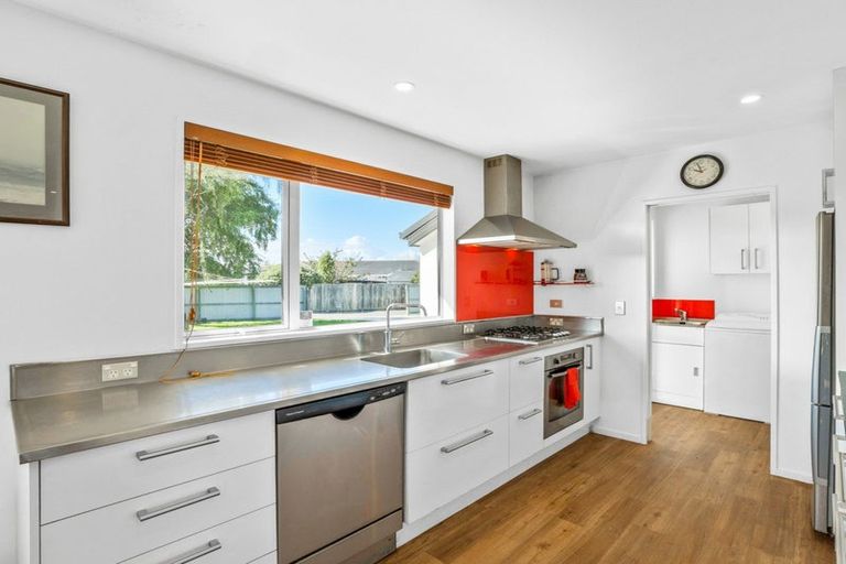 Photo of property in 1/10b Branksome Place, Parklands, Christchurch, 8083