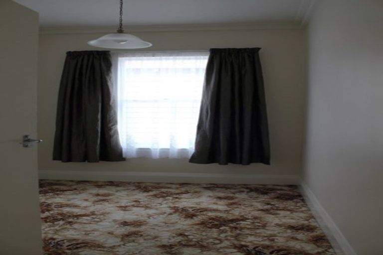 Photo of property in 33 Cardwell Street, Onehunga, Auckland, 1061