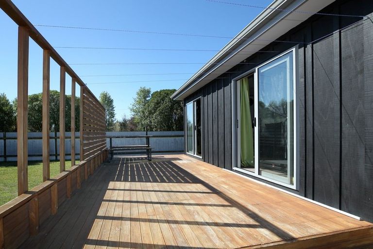 Photo of property in 16 Arklow Place, Flaxmere, Hastings, 4120