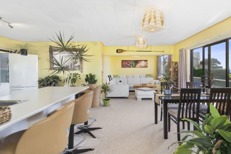 Photo of property in 36 Motiti Road, Papamoa Beach, Papamoa, 3118