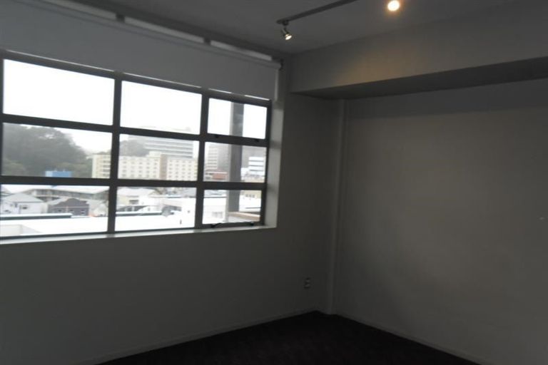 Photo of property in Vespa Apartments, 402/20 Hanson Street, Mount Cook, Wellington, 6021