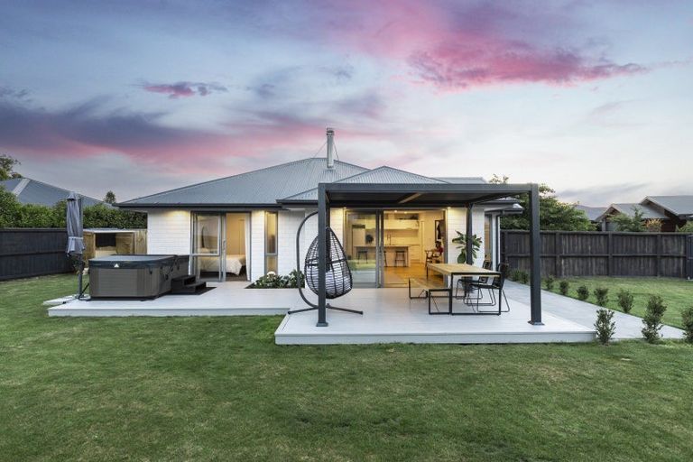 Photo of property in 9 Florin Place, Prebbleton, 7604