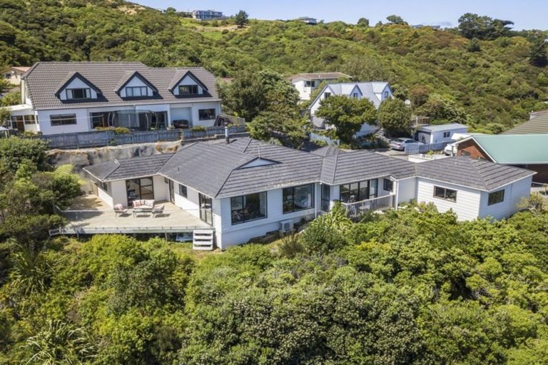 Photo of property in 14 Solway Place, Papakowhai, Porirua, 5024