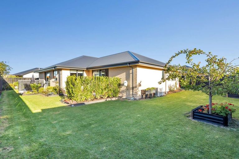 Photo of property in 5 Burke Lane, Amberley, 7410