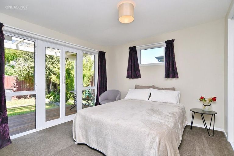Photo of property in 17 Blake Street, New Brighton, Christchurch, 8061