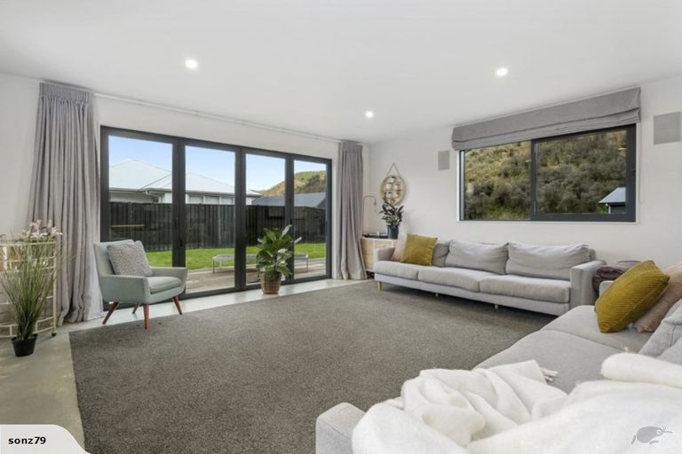 Photo of property in 18 Sandford Terrace, Lower Shotover, Queenstown, 9304