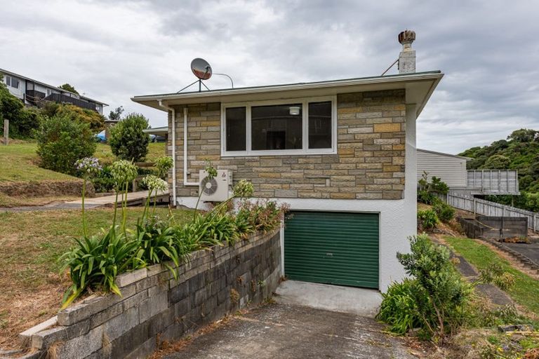 Photo of property in 80 Dowse Drive, Maungaraki, Lower Hutt, 5010