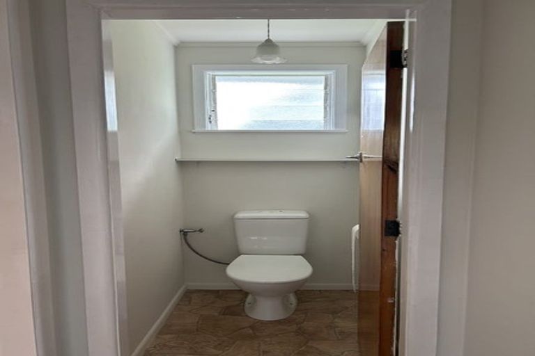 Photo of property in 76 Aurora Terrace, Hillcrest, Hamilton, 3216