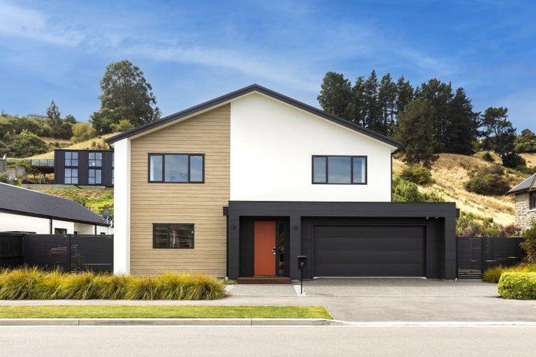 Photo of property in 27 Long Acre Drive, Cracroft, Christchurch, 8022