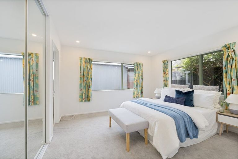 Photo of property in 2 Ferngrove Avenue, Ranui, Auckland, 0612