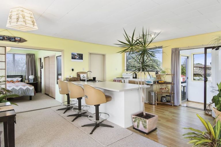 Photo of property in 36 Motiti Road, Papamoa Beach, Papamoa, 3118